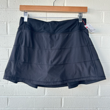 Load image into Gallery viewer, Lululemon Athletic Shorts Size Medium
