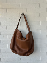 Load image into Gallery viewer, Michael Kors Purse
