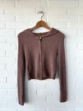 Load image into Gallery viewer, Aeropostale Sweatshirt Size Medium
