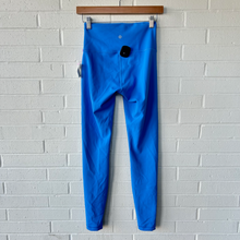 Load image into Gallery viewer, Lululemon Athletic Pants Size Medium
