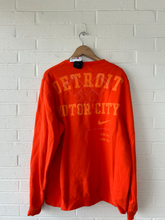 Load image into Gallery viewer, Nike Sweatshirt Size Large
