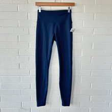 Load image into Gallery viewer, Lulu Lemon Athletic Pants Size Medium
