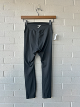 Load image into Gallery viewer, Gym Shark Athletic Pants Size Extra Small
