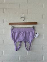 Load image into Gallery viewer, Sports Bra Size Small
