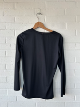 Load image into Gallery viewer, Long Sleeve Top Size Medium
