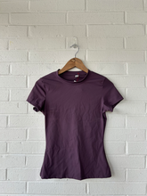 Load image into Gallery viewer, Athletic Top Size Medium
