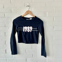 Load image into Gallery viewer, Long Sleeve T-Shirt Size Extra Small

