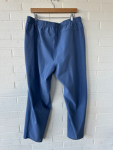 Load image into Gallery viewer, Lulu Lemon Athletic Pants Size XXL
