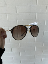 Load image into Gallery viewer, Sunglasses
