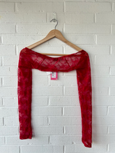Load image into Gallery viewer, Edikted Long Sleeve Top Size Small
