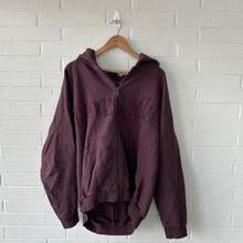 Load image into Gallery viewer, Young La Sweatshirt Size Extra Large
