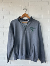 Load image into Gallery viewer, Colosseum Sweatshirt Size Medium
