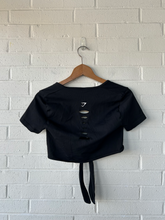 Load image into Gallery viewer, Gym Shark Athletic Top Size Small
