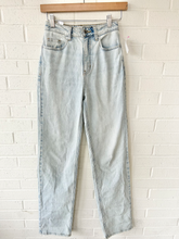 Load image into Gallery viewer, Pac Sun Denim Size 0 (24)
