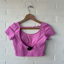 Load image into Gallery viewer, Gilley Hicks Athletic Top Size Small

