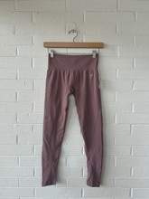 Load image into Gallery viewer, Gym Shark Athletic Pants Size Extra Small
