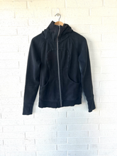 Load image into Gallery viewer, Lululemon Athletic Jacket Size Medium
