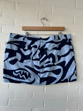 Load image into Gallery viewer, Short Skirt Size 3XL
