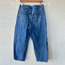 Load image into Gallery viewer, Old Navy Denim Size 11/12 (31)
