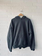 Load image into Gallery viewer, Comfrt Sweatshirt Size 2XL
