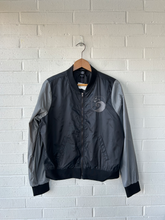 Load image into Gallery viewer, Disney Outerwear Size Large

