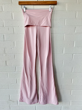 Load image into Gallery viewer, Altar'd State Pants Size Extra Small
