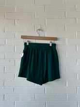 Load image into Gallery viewer, Old Navy Shorts Size Extra Small
