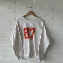 Load image into Gallery viewer, Sweatshirt Size Large
