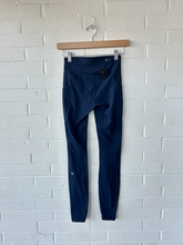 Load image into Gallery viewer, Lululemon Athletic Pants Size Small
