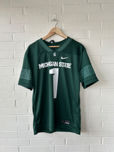 Load image into Gallery viewer, Nike Athletic Top Size Medium
