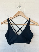 Load image into Gallery viewer, Lulu Lemon Sports Bra Size Medium
