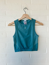 Load image into Gallery viewer, Gym Shark Athletic Top Size Small
