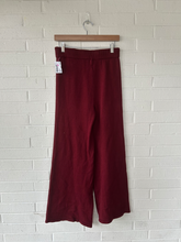 Load image into Gallery viewer, Pants Size Small
