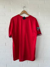 Load image into Gallery viewer, Nba Athletic Top Size Extra Large
