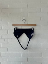 Load image into Gallery viewer, Gym Shark Sports Bra Size Extra Small
