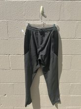 Load image into Gallery viewer, Nike Athletic Pants Size Small
