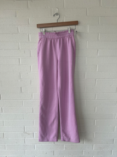 Load image into Gallery viewer, Lululemon Athletic Pants Size Small
