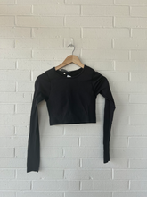 Load image into Gallery viewer, Lulu Lemon Athletic Top Size Medium
