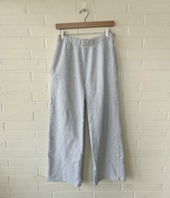 Load image into Gallery viewer, Brandy Melville Pants Size Small
