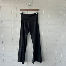 Load image into Gallery viewer, John Galt Pants Size Small
