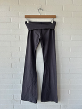 Load image into Gallery viewer, Brandy Melville Pants Size Small
