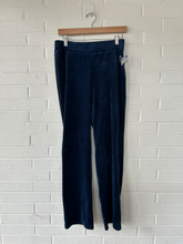 Load image into Gallery viewer, Juicy Couture Pants Size Small
