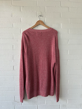 Load image into Gallery viewer, Old Navy Sweater Size Extra Large
