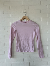 Load image into Gallery viewer, Garage Long Sleeve Top Size Extra Small
