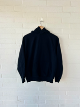 Load image into Gallery viewer, Aritzia Sweatshirt Size Extra Small
