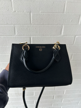 Load image into Gallery viewer, Michael Kors Purse
