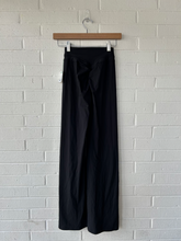 Load image into Gallery viewer, Gym Shark Athletic Pants Size Extra Small
