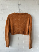 Load image into Gallery viewer, Urban Outfitters ( U ) Sweater Size Medium
