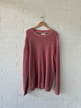 Load image into Gallery viewer, Old Navy Sweater Size Extra Large
