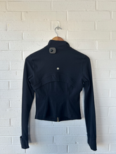 Load image into Gallery viewer, Lululemon Athletic Jacket Size Medium

